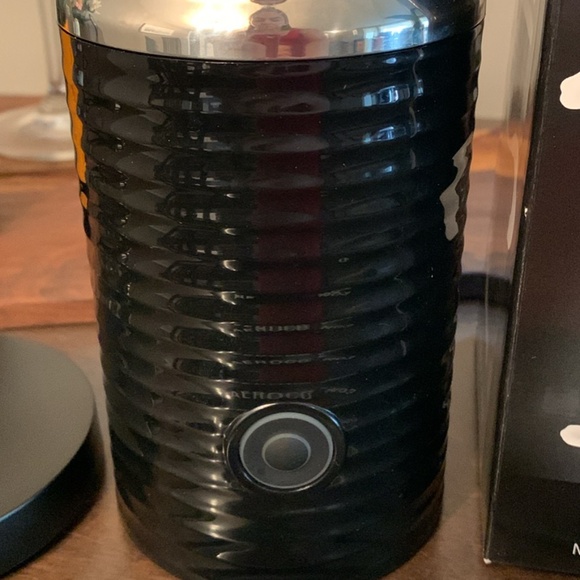 Nespresso Milk Frother cold foam new in box - Picture 2 of 4